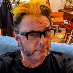 Meet your Posher, Posh